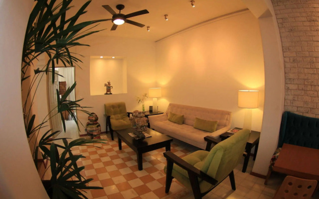 LA FE Hotel and Arts