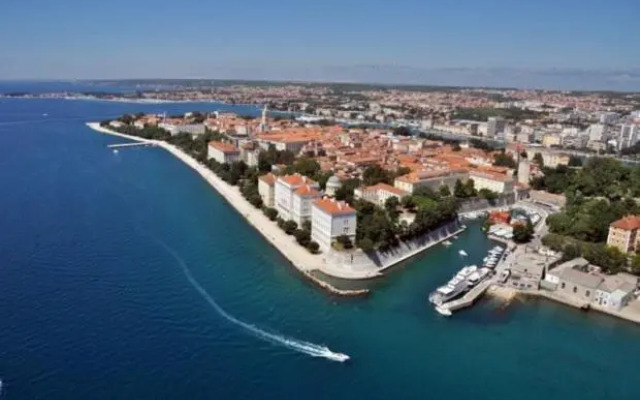 Reza Luxury Apartment