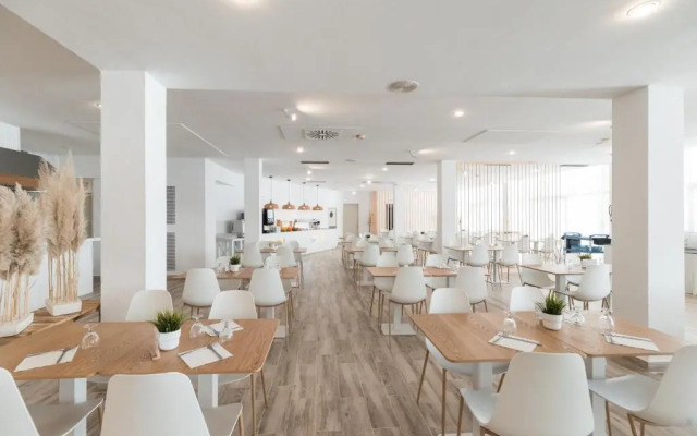 Aparthotel Beach Club