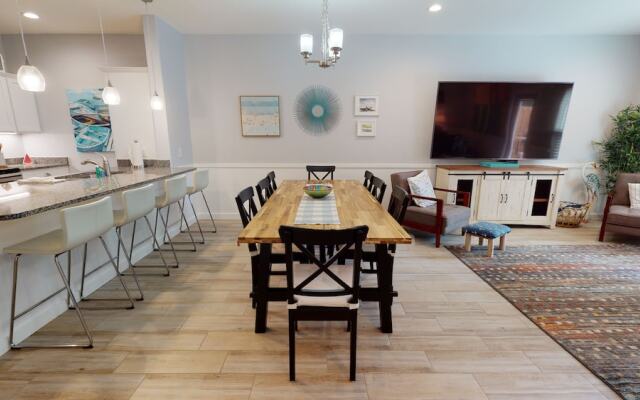 Beachside Getaway - 3 Br Condo