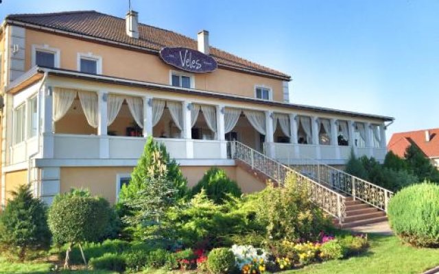 Veles Hotel  Restaurant