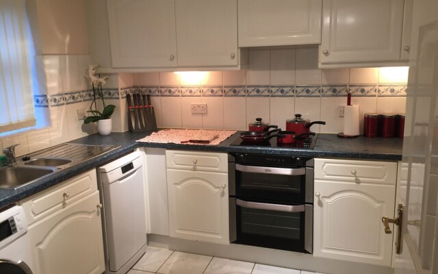Genesis Home Serviced Apartment