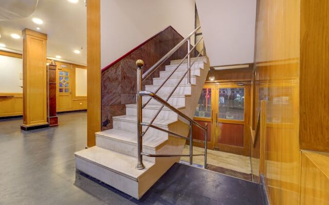 Itsy Hotels Coastal Grand Sathyam
