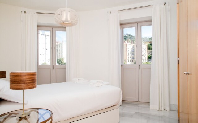 Domopolitan Alcazabilla 15