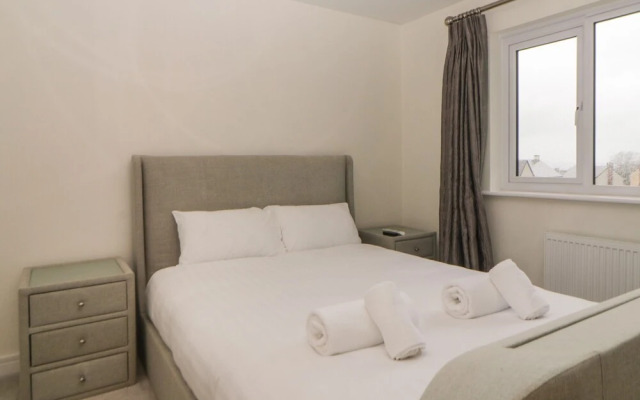 2 White Rock Court