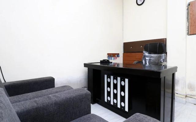 OYO 6601 Mannat Residency