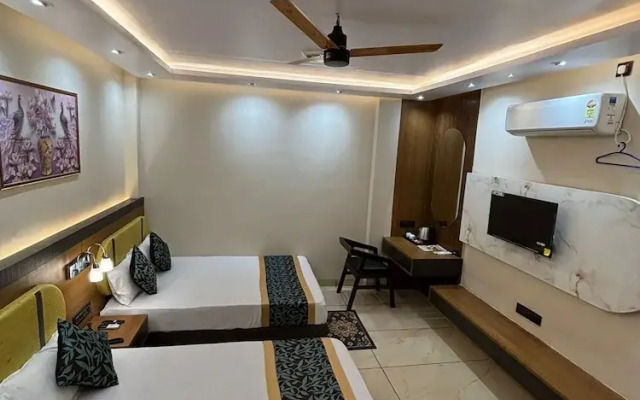 Hotel Shakuntla Palace