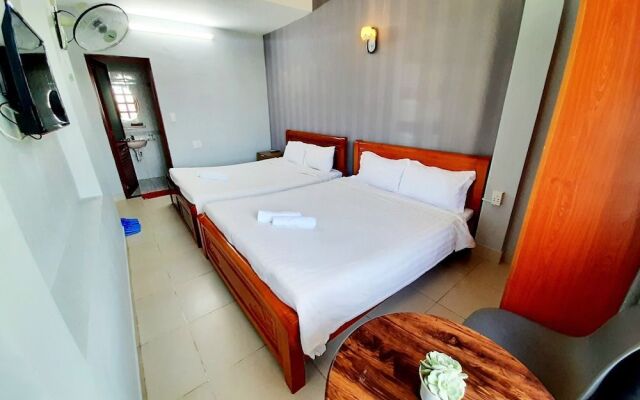 Huong Son Hotel