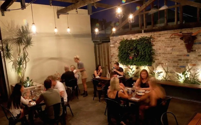 The Burwood Inn
