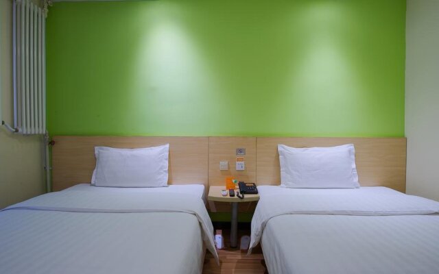 7Days Premium Kunming Railway Station Square