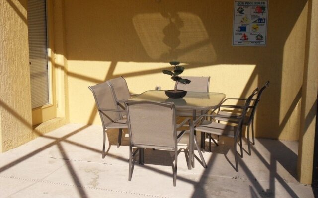 Private Pool ! 3 Bedroom Home by Redawning