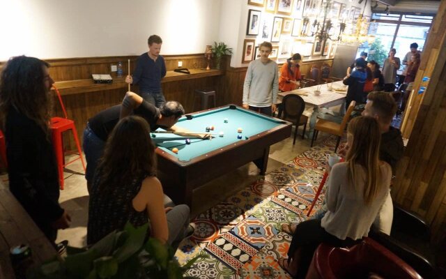 Chengdu Sonderia Hostel&Bar-Lazybones
