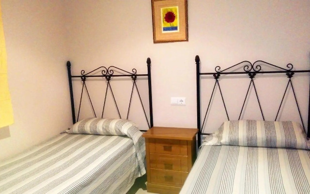 Apartamentos Mondrian Marina Dor 3000