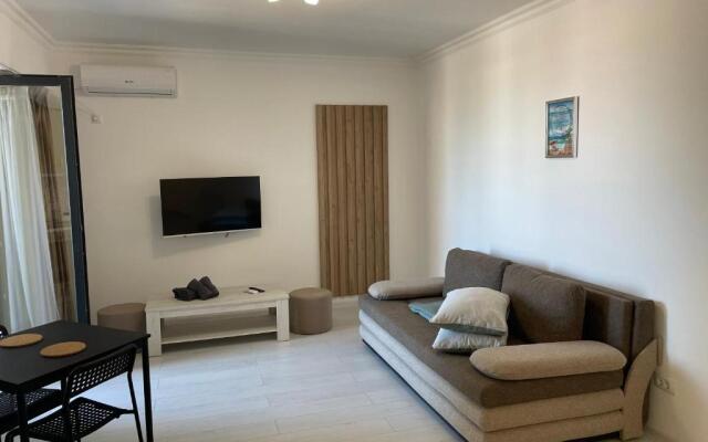 Ini Apartment Solid House Butoaie Mamaia