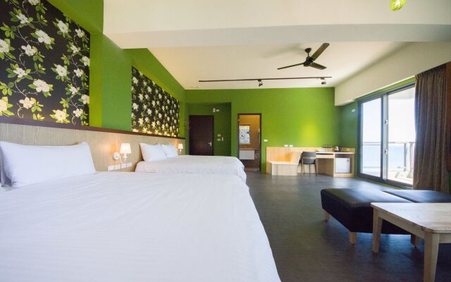 White Spray B&B