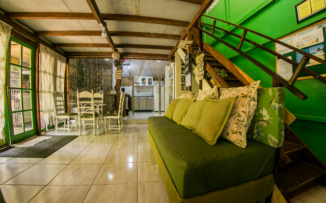 Doce lar hostel noronha