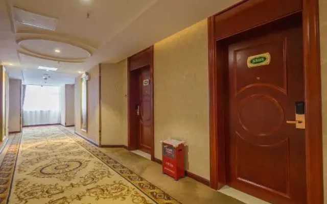 Vienna Hotel (Ji'an Railway Station)
