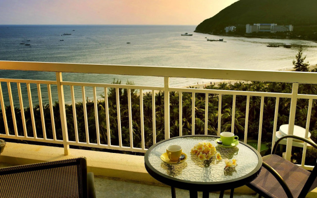 Sunshine Resort Intime Sanya