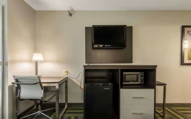 Quality Inn Grove City - Columbus South