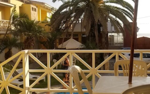 Las Palmeras Huanchaco
