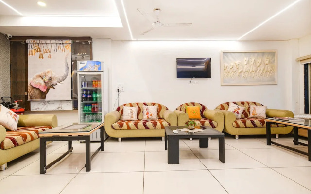 Shree Ram Palace and Restaurant by OYO Rooms