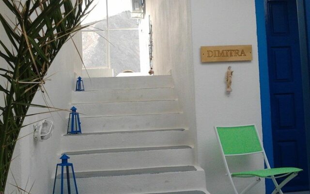 Lunar Santorini Hotel