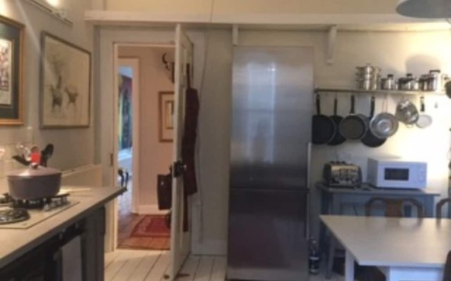 Elegant 2 Bedroom Home in City Centre