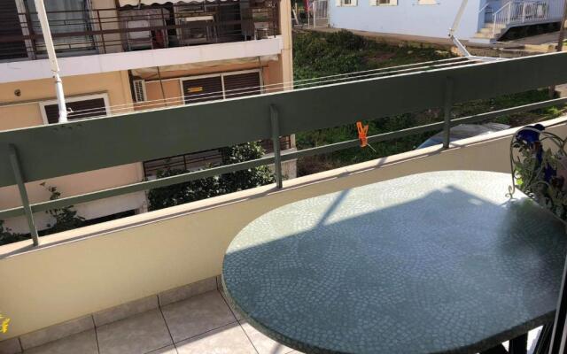 Bright apartment in Nea Palatia • Oropos