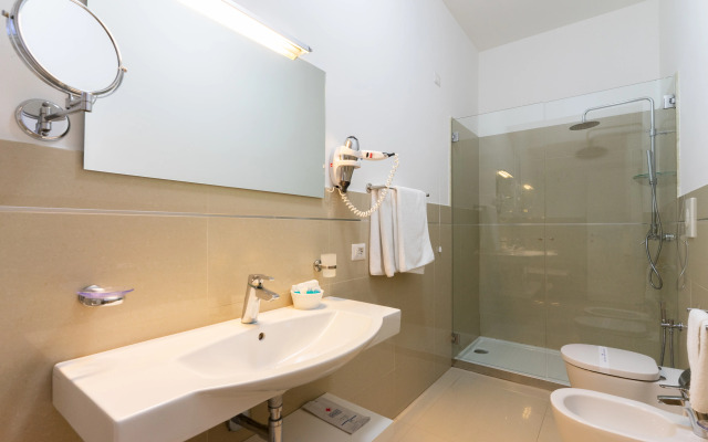 Victoria Palace Hotel & Zen Wellness