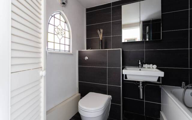 Odhams Walk by Onefinestay