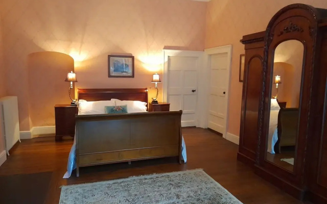 2 Bed Suite With Tea/coffee Making Facilities