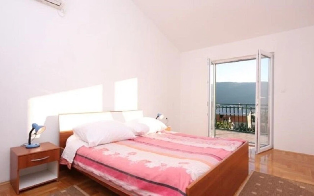 Per - Comfortable Family Apartments - A2