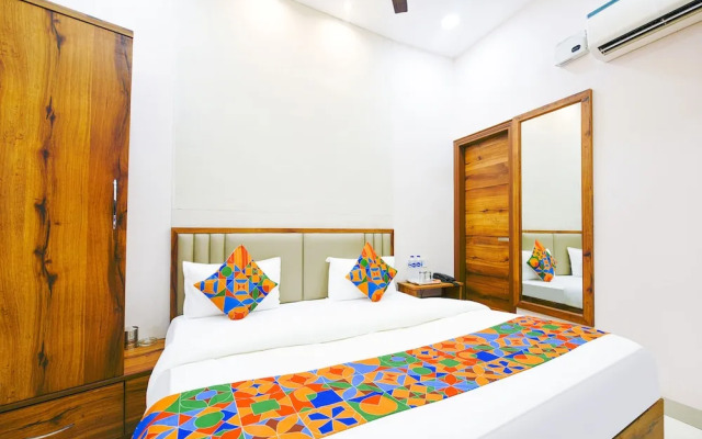 FabHotel K9 Orbit