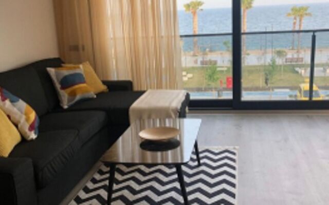ONLY ONE Suites&Residence