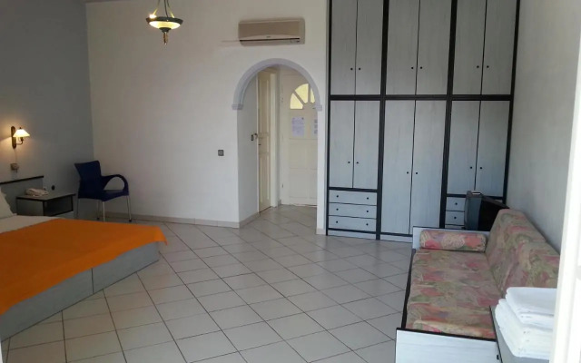 Dolphin Apartments 1