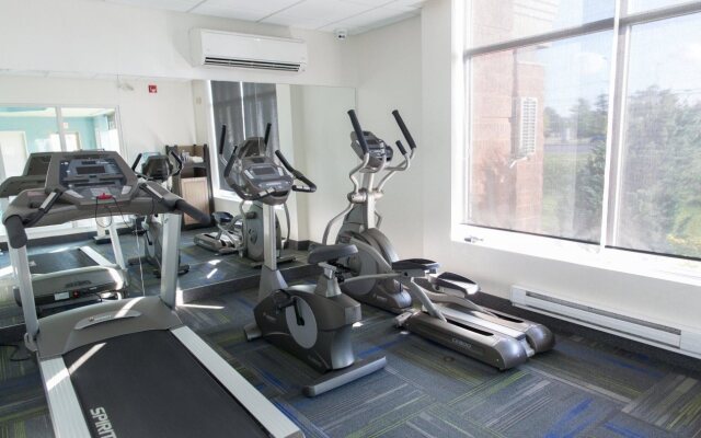 Holiday Inn Express & Suites Brampton by IHG