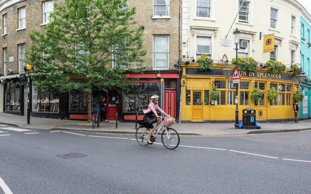 Edge Street IV by Onefinestay