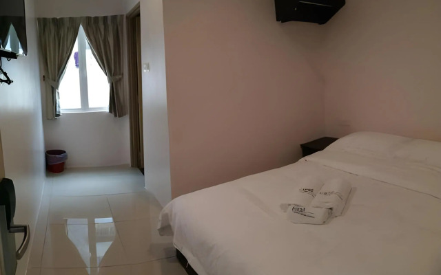 First Guest House Cheras