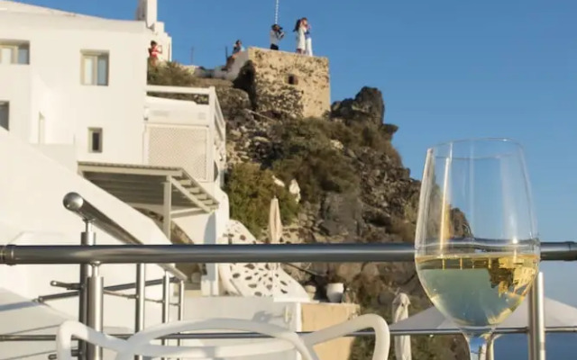 Spiliotica on the Cliff