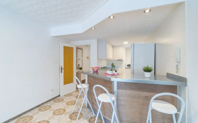 Apartment in Empuriabrava Near Sandy Beach