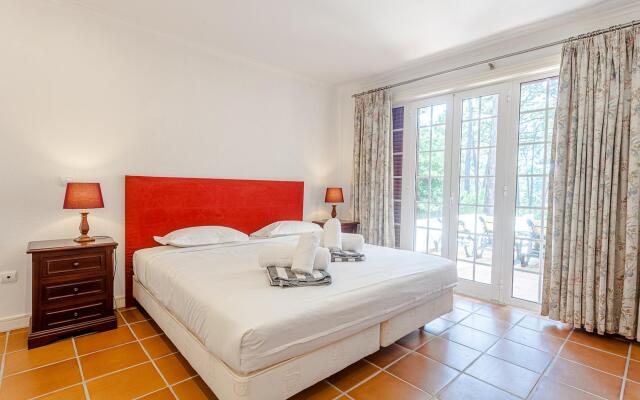 Villa Aster (AL) in Herdade da Aroeira