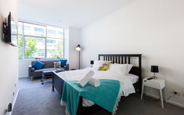 VANCE, 2BDR Melbourne Apartment