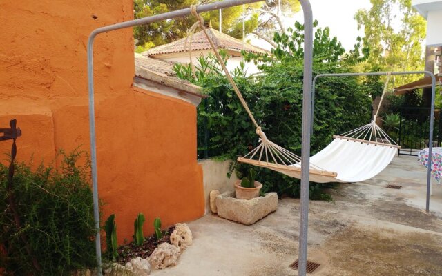 House With 3 Bedrooms in Cala Millor, With Enclosed Garden and Wifi -