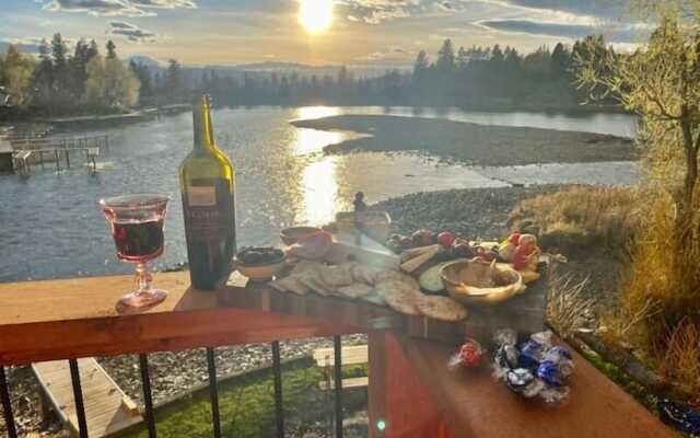 Inn on Bigfork Bay Geronimo