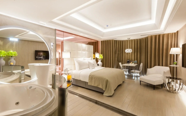 Six Star Motel - Taoyuan