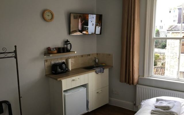 Bath Holiday Suites