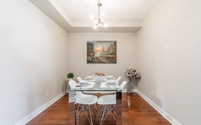 Perfect 1BR Executive Suite Yorkville