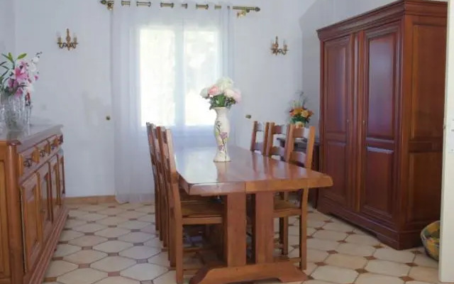 Les murmures du Temps Villa 3 Chambres avec Piscine