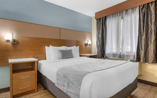 Best Western Carlsbad by the Sea