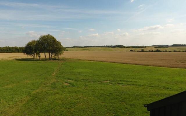 Rustic 1-bed Holiday Home in Suffolk Countryside